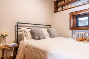 2 室のベッドルーム、アイロン / アイロン台、旅行用ベビーベッド、WiFi (無料)