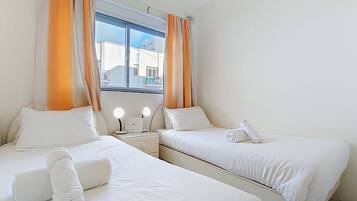 Iron/ironing board, travel cot, WiFi, bed sheets