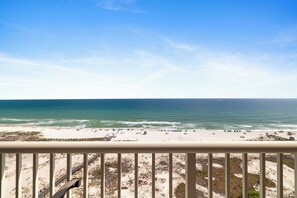Property grounds - The Beach Club 1405B by Liquid Life (Gulf Shores)