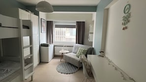 Interior - Luxury apartment with spacious terrace, frontal sea view 4 to 5 people (Blankenberge)