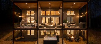 Modern w/Sleek Design, Hot Tub, Dome & Game Room