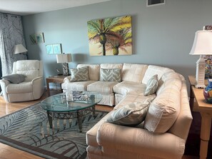 TV - On The Shore Longboat key (Longboat Key)