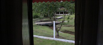 Casa de Campo com Churrasqueira e Fog o a Lenha