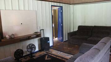 3 bedrooms