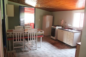 Casa, para fumantes | 3 quartos