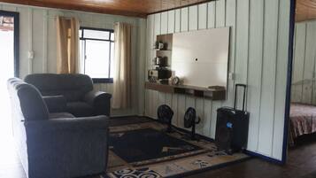 Casa, para fumantes | 3 quartos