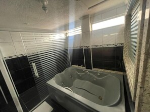 Deluxe Suite | Bathroom - Hotel Vitória de Santos (Santos)