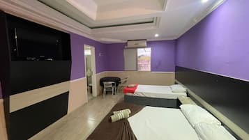 Suite estándar | Escritorio, wifi gratis y ropa de cama