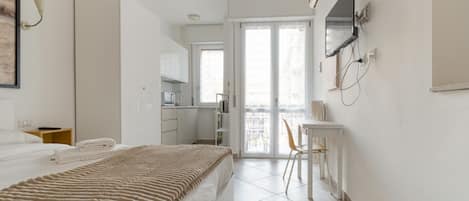 1 bedroom, iron/ironing board