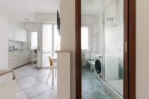 Doccia, bidet, asciugamani