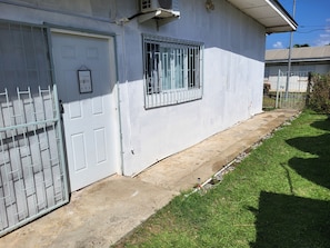 Exterior detail - Trinidad Treasure (Tacarigua)