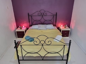 1 bedroom, iron/ironing board, free WiFi, bed sheets - Trinidad Treasure (Tacarigua)