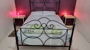 1 makuuhuone, silitysrauta/-lauta, ilmainen Wi-Fi, vuodevaatteet