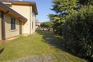 House, Smoking - Relax Apartment in Toscolano-maderno (Toscolano Maderno)