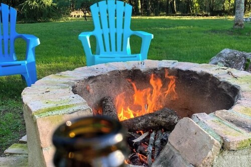 Détente & Confort : Maison de campagne avec piscine et jardin