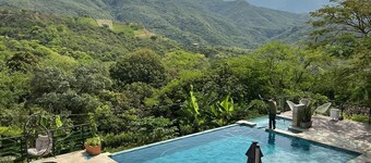 Finca in Sopetran with Infinity Pool and Jacuzzi