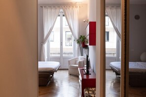 Room - Delightful and Cozy Studio Apartment in Central Station (Milan)
