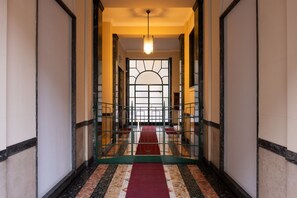 Interior - Delightful and Cozy Studio Apartment in Central Station (Milan)