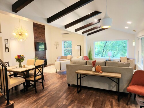 Willow Falls Home ~ Hot Tub & Waterfront