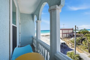 Property grounds - Castle by the Sea, Luxury Beach House, Beach Access (Panama City Beach)
