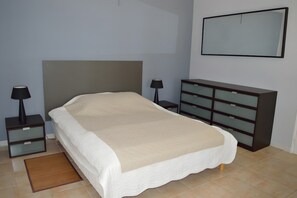 Een strijkplank/strijkijzer, wifi