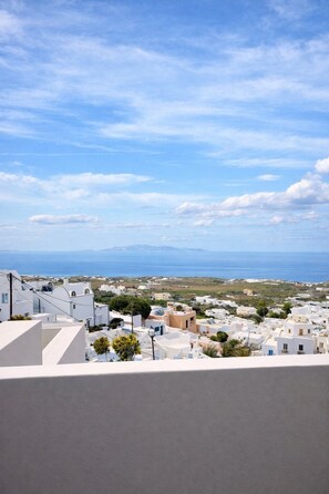 Exterior - EvMaria Suites (Santorini)