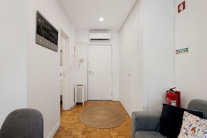 Interior - Seni's House – Modern Apartment in Porto (Porto)