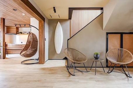 Interior. BBQ Beach: 4min walk, Cinema Room, Big:234m², 2bath 6bathroom