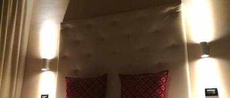 Skrivebord og wi-fi (inkludert)