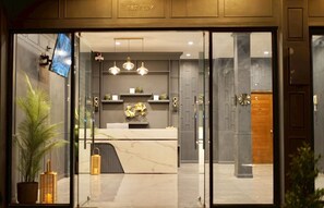 Reception - The Sense 2 (Patong)