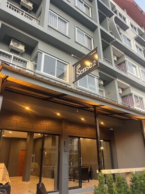 Exterior detail - The Sense 2 (Patong)