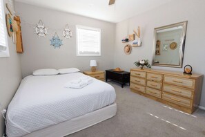 WiFi, bed sheets - Cozy Cape Escape | North Cape Ocean-Inspired| Pets (Lower Township)