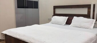 Twin Nest 2BHK | AC |Gated | Near Chandigarh Univ.