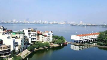 Junior Double Room, 1 King Bed, City View | Miscellaneous