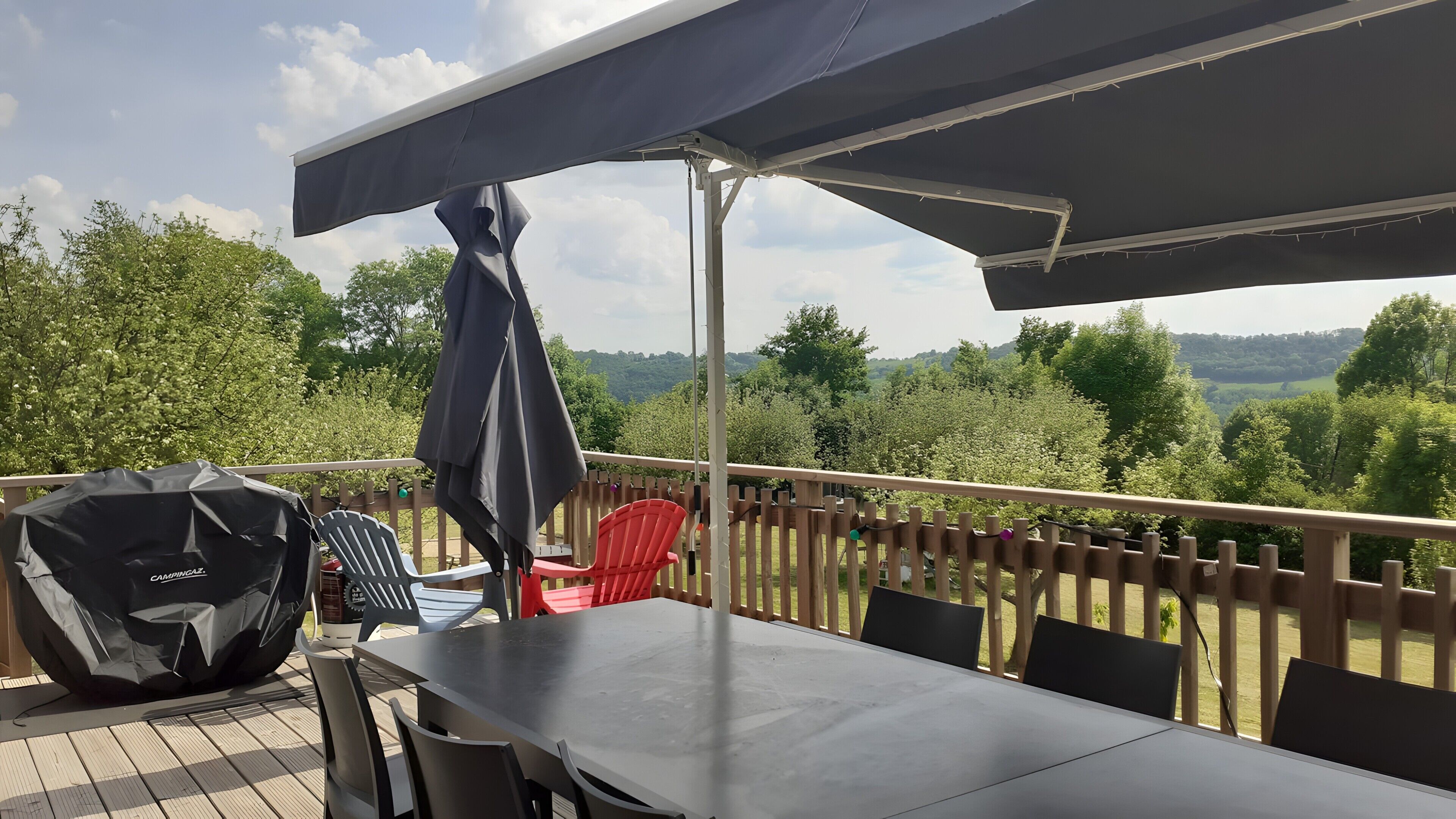 تناول الطعام بالخارج