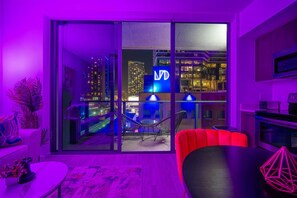 Interior - Brickell Area| Free Parking| Balcony| Rooftop Pool (Miami)