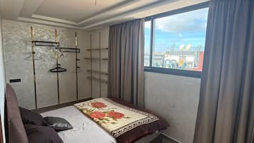 1 bedroom, WiFi, bed sheets