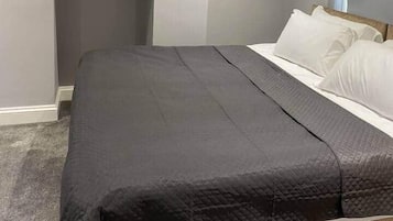 Iron/ironing board, WiFi, bed sheets