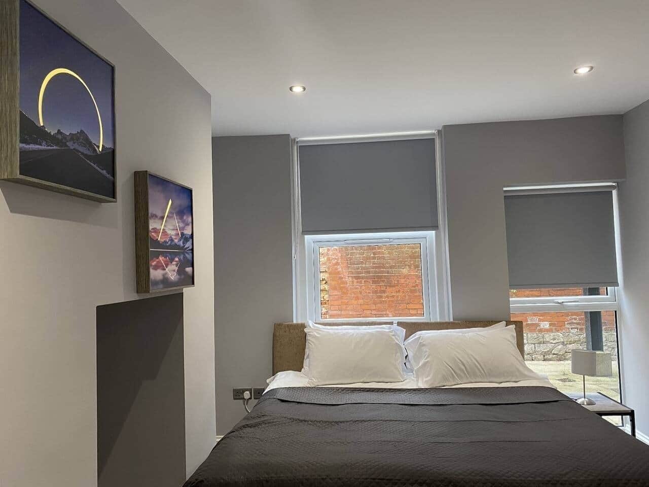 Ferros/tábuas de passar roupa, Wi-Fi, roupa de cama