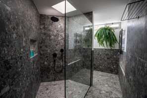 Hair dryer, towels - Lagar II by VillaGranCanaria (Spain - Canary Islands)
