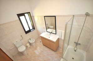 House - Casa da Palmeira in Quarteira (Loulé)