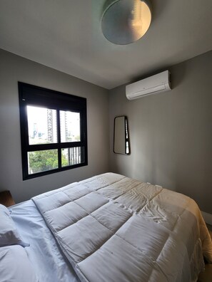 舒適公寓, 陽台, 城市景觀 | 遮光布/窗簾、熨斗/熨衣板、免費無線上網