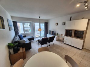 Smart TV - Apartment side sea view 2 bedrooms 2 bathrooms Blankenberge (Blankenberge)