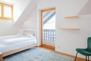 3 bedrooms, iron/ironing board, WiFi, bed sheets - ღLiboria | Aidling Panorama house with mountain view (Riegsee)
