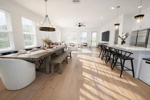 Dining - Bahia Vista Wellness House w/ heated pool, spa, sauna, garage gym. (Sarasota)