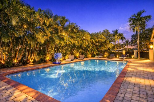 Private Lakefront Estate with Pool | Ocean-Access Waterway | Prime Miami Location