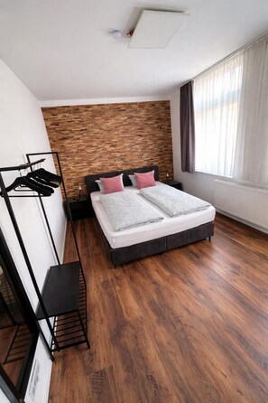 Standard Double Room | Free WiFi - GuestNest-Erfurt (Erfurt)