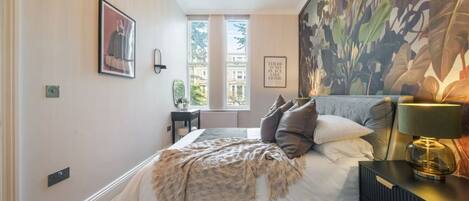 2 soverom og strykejern/-brett