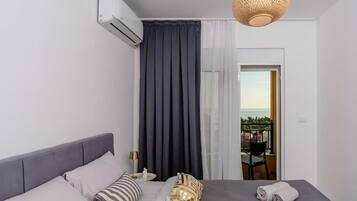 Deluxe Apartment, Balcony, City View | Free WiFi