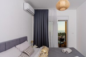 Deluxe apartman, erkély, kilátással a városra | Ingyenes wifi